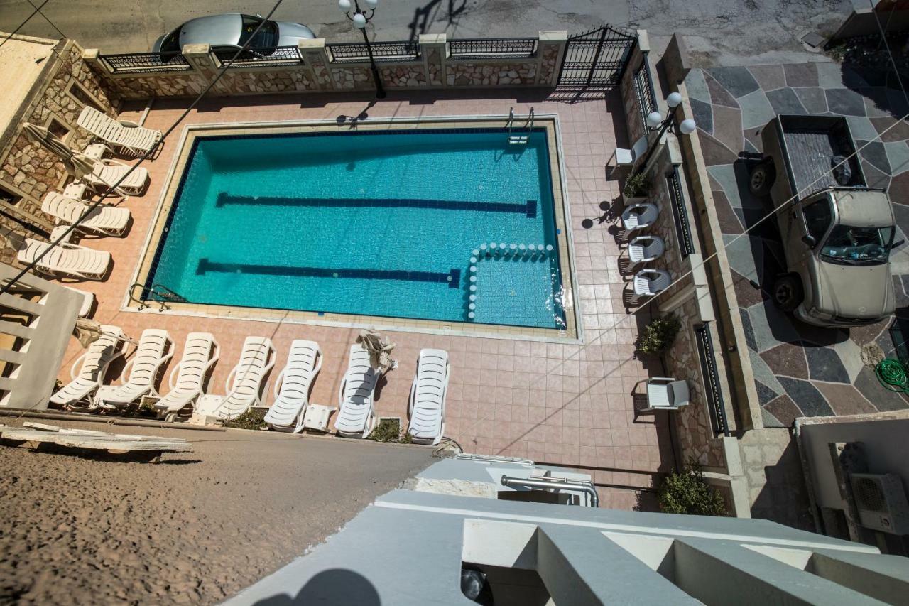 Aparthotel Mandy 2*